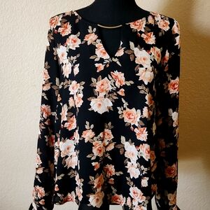 Forever 21 Women's Blouse Size Medium Floral Black and pink